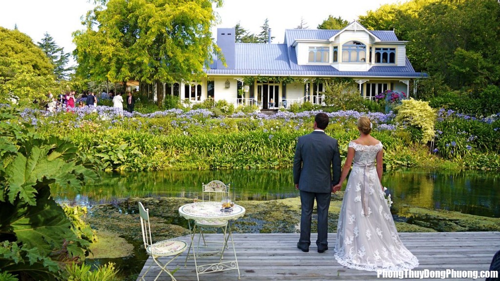 Hortensia House Garden Tour New Zealand Marlborough BLenheim Weddings 1024x576 Cách thiết kế nhà ảnh hưởng đến hạnh phúc vợ chồng