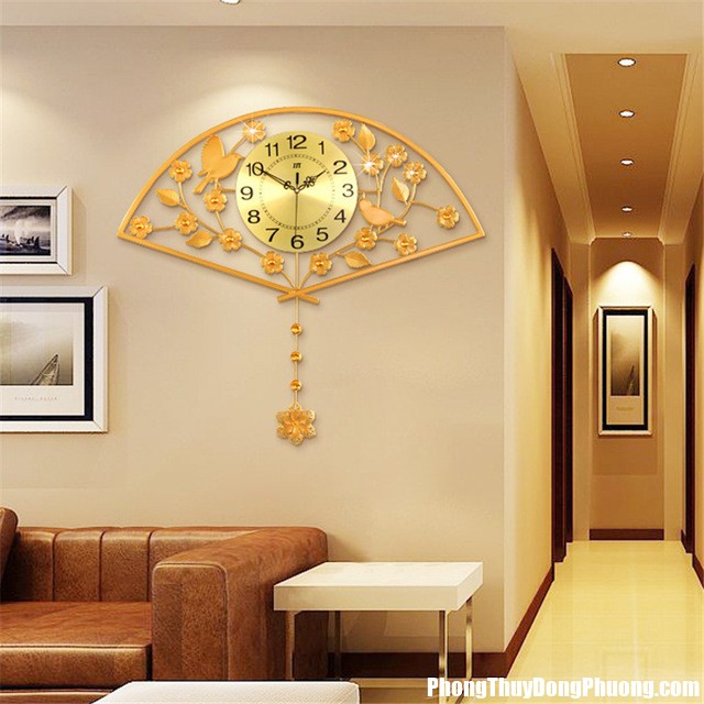 JJT modern pendulum clock minimalist creative living room wall clocks quiet bedroom fanning watch 67 74cm.jpg 640x640 Treo đồng hồ tránh những vị trí này kẻo rước họa vào nhà