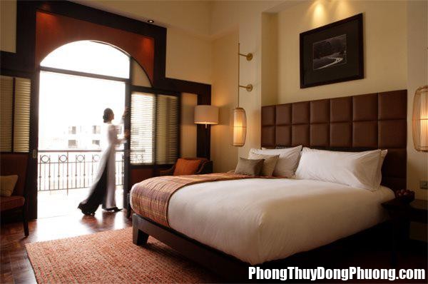 6 dai ky phong thuy phong ngu tranh ngay keo gia dinh can phuoc cai nhau trien mien 4 1553749909 821 width600height398 Bàn thờ, gương và những thứ không nên để trong phòng ngủ