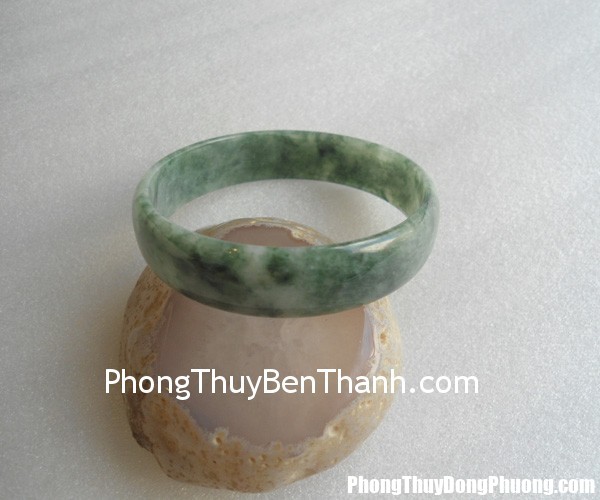 VM103 5800 Vong ngoc phi thuy 2 Tử vi Phương Đông: Thứ hai 30/03/2020